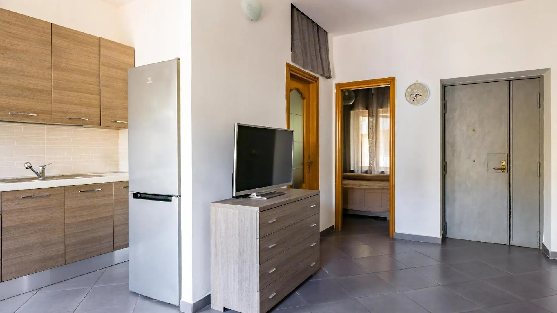 Revolutionary Apartment Near Duomo Station Neapel