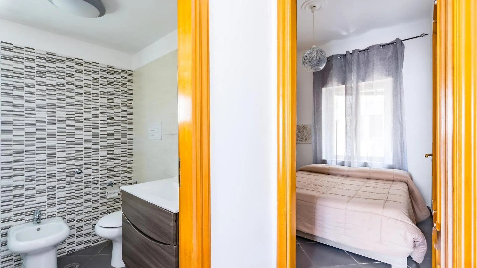Revolutionary Apartment Near Duomo Station Neapel